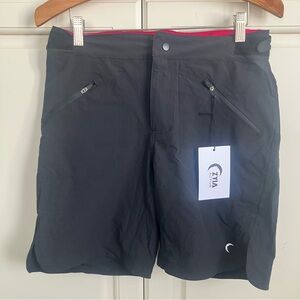 ZYIA Black Freeride Athletic Trail Shorts Pink Trim Size Medium NWT